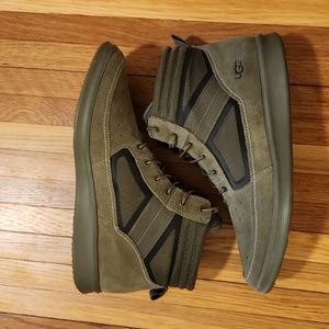 Never Worn UGG Hepner Field Boot